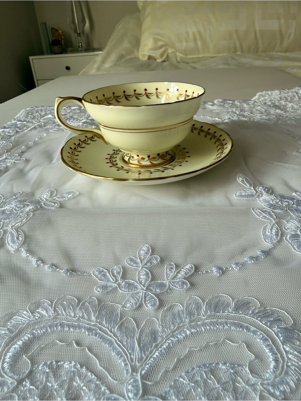 Vintage Copelands Grosvenor Tea Cup and Saucer England